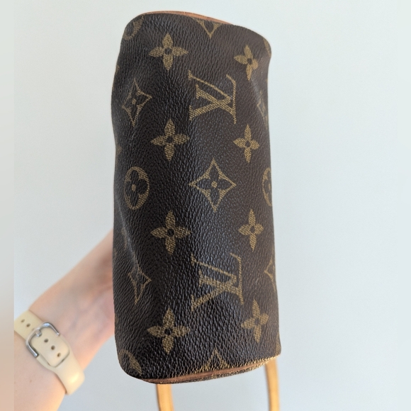 ❌ SOLD ❌ Louis Vuitton mini speedy with crossbody strap - Picture 16 of 17